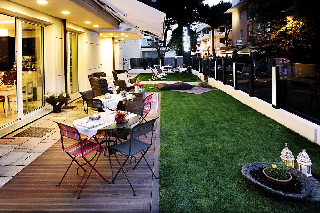 D-Place Hotel & Suite Riccione Ngoại thất bức ảnh