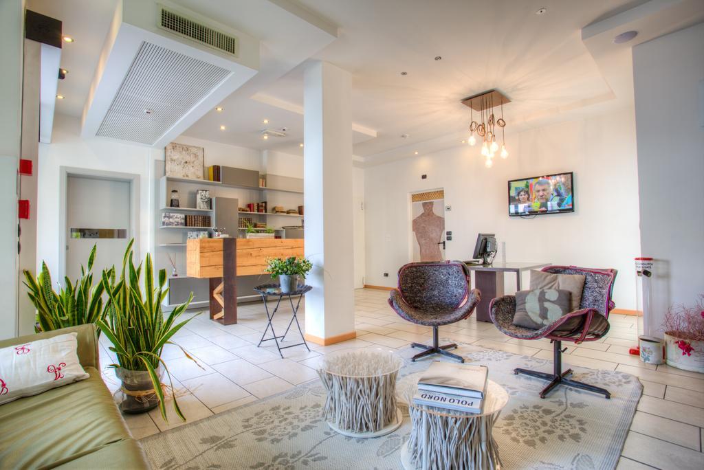 D-Place Hotel & Suite Riccione Ngoại thất bức ảnh