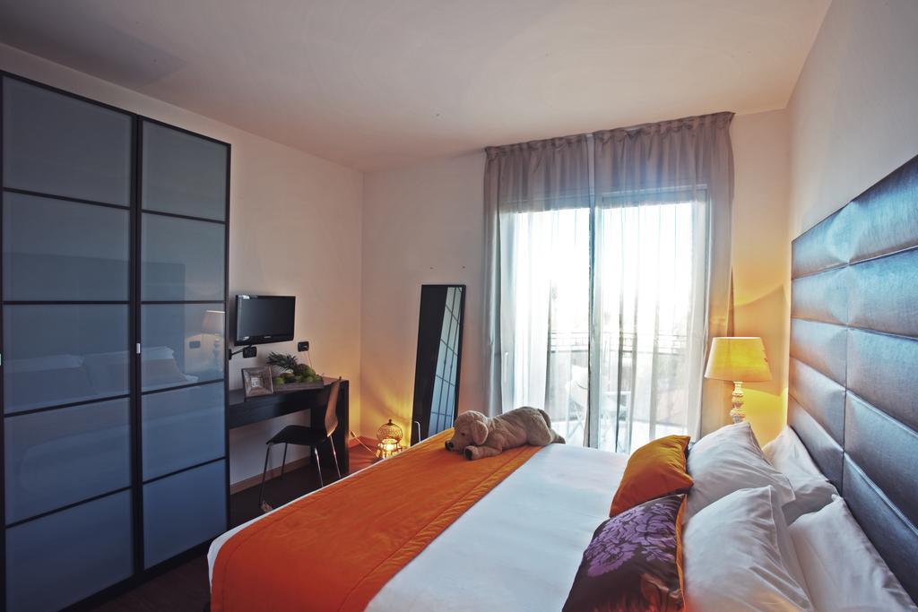 D-Place Hotel & Suite Riccione Phòng bức ảnh